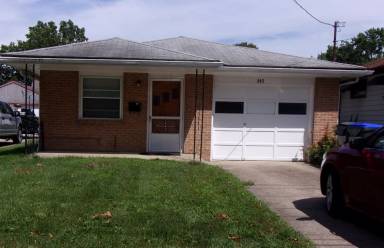 Main picture of 345 Marguerite Ave