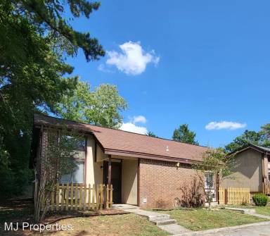 Main picture of 2802 Garvin Rd NW
