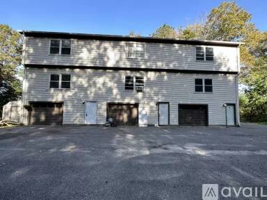Main picture of 134 Maple St
