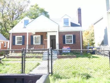 Main picture of 866 N Abingdon St