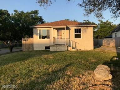 Main picture of 1702 S Martinson St