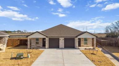 Main picture of 1118 Zora Dr