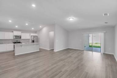 Main picture of 8138 Lumber Way