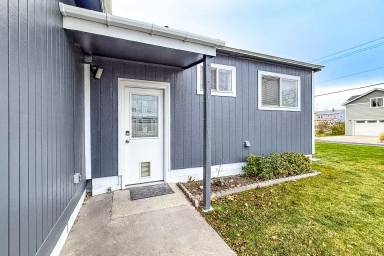 Main picture of 1124-1126 McPherson Ave Apartments