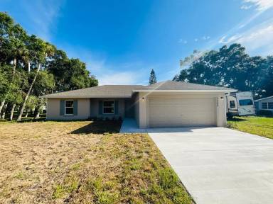 Main picture of 7702 Lakeland Blvd