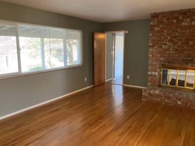 Main picture of 613 Woodrow Ave