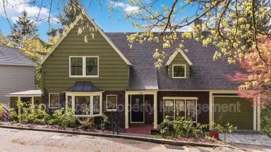 Main picture of 140 NW Macleay Blvd