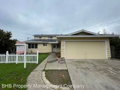 Main picture of 1212 Redoaks Dr