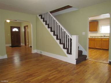 Main picture of 743 Crosby St NW
