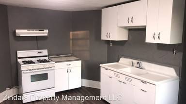 Main picture of 619 S Oakwood St