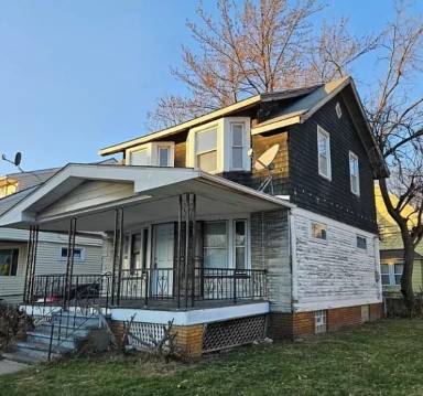 Main picture of 10705 Greenlawn Ave