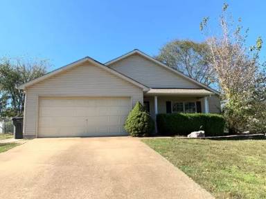 Main picture of 2711 Belle Meade Pl