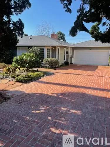 Main picture of 6014 Beaumont Ave