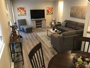 Main picture of 29 E 6th Ave