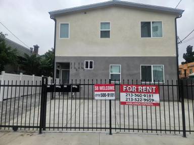 Main picture of 319 W 56th St