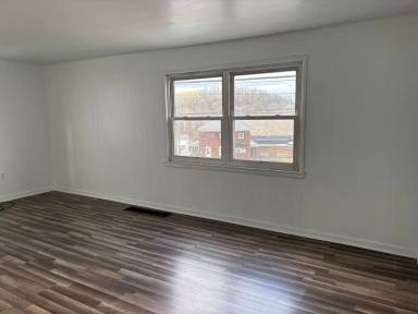 Main picture of 104 Sewickley Ave