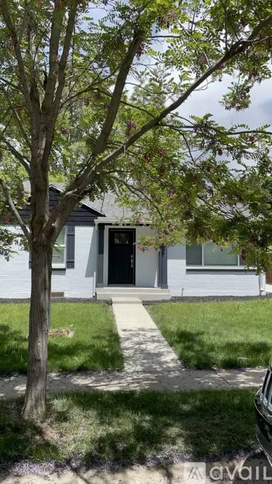 Main picture of 1977 E Sylvan Ave