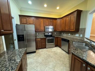 Main picture of 2671 Lockwood Rd