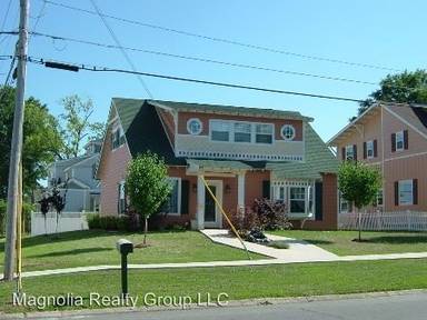Main picture of 109 E North St
