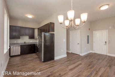 Main picture of 1728 Eastern Ave