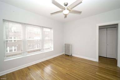 Main picture of 4724 N Racine Ave