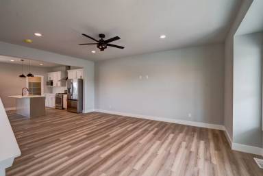 Main picture of 288 N Bergamont Blvd