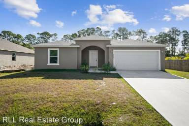 Main picture of 2641 Diane Ave SE