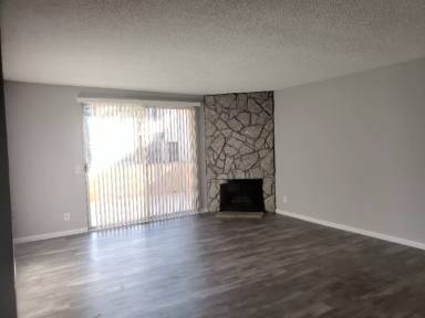 Main picture of 3711 Emerald St