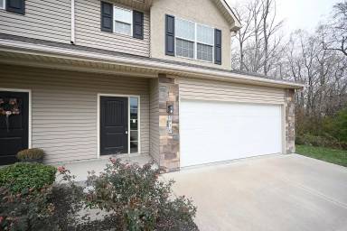 Main picture of 3916 NW 94th St