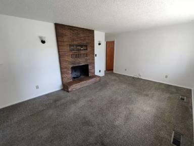 Main picture of 345 Cook St
