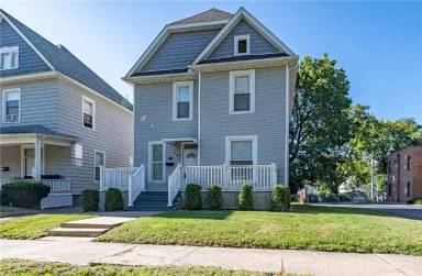 Main picture of 1019 W Wood St