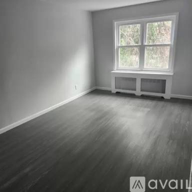 Main picture of 2660 Ford St