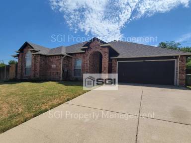 Main picture of 8101 Mosstree Dr