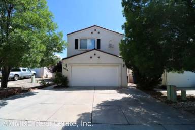 Main picture of 1404 Villa Candela NE