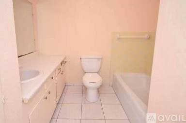Main picture of 1527 Saint Marys St