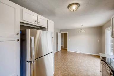 Main picture of 835 38th St