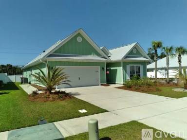 Main picture of 310 Moonraker Cir