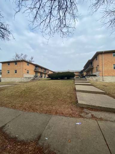 Main picture of 8544 W Appleton Ave
