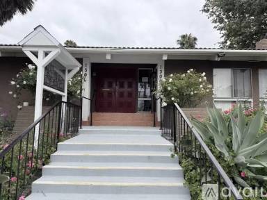 Main picture of 10 Calaveras Ave