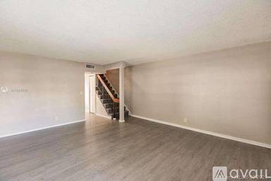 Main picture of 5311 SW 40th Ave