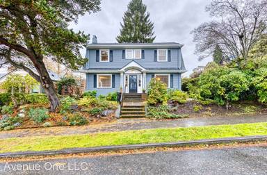 Main picture of 802 W Garfield St