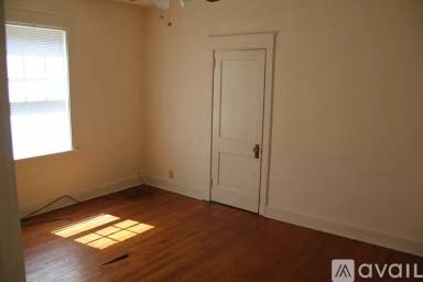 Main picture of 5869 Northumberland St