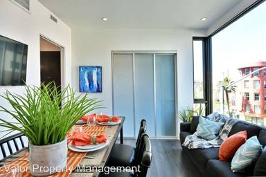 Main picture of 1929 Columbia St