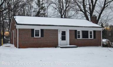 Main picture of 109 Pearson Dr