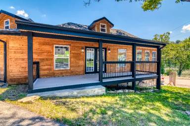 Main picture of 2806 W 76