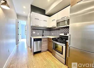 Main picture of 2 Stanwix St