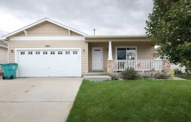 Main picture of 3815 Lochside Ln