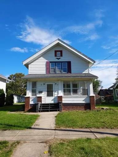 Main picture of 2011 Latham St