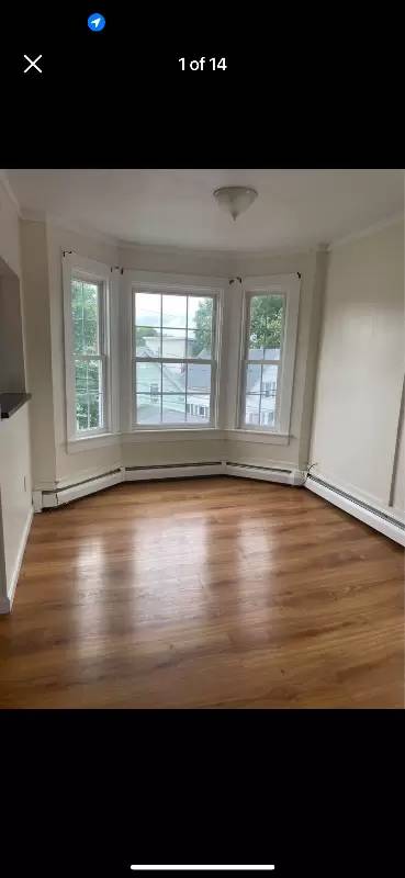 Main picture of 14 Pine St
