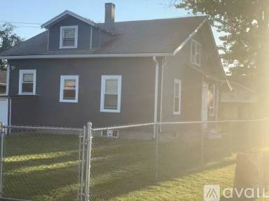 Main picture of 605 Daggett Ave